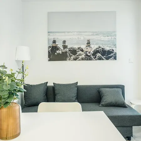 Brand New Near The Beach, Apartment *